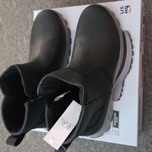 Khombu Women's Black All-Weather Boots Size 11